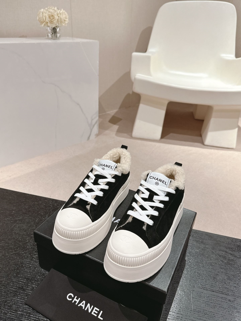 Ch**el sport shoes